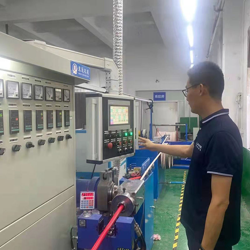 สายพัดลมทองแดงความดันสูง XLPE สายพัดลมยางสําหรับรถไฟฟ้าพลังงาน