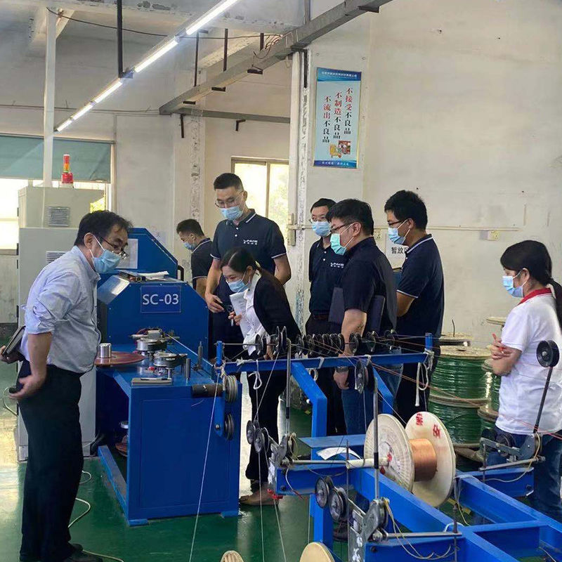 สายพัดลมทองแดงความดันสูง XLPE สายพัดลมยางสําหรับรถไฟฟ้าพลังงาน
